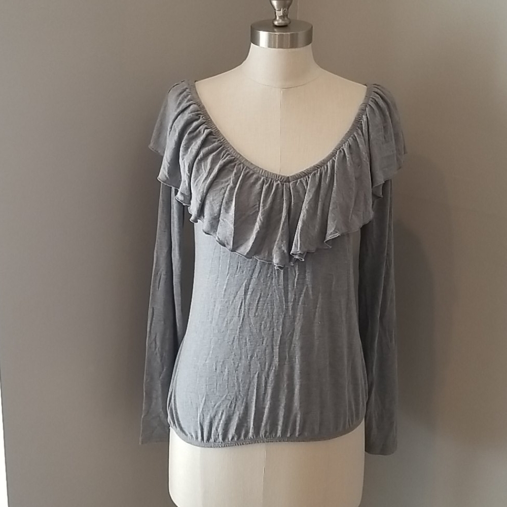 Gray top